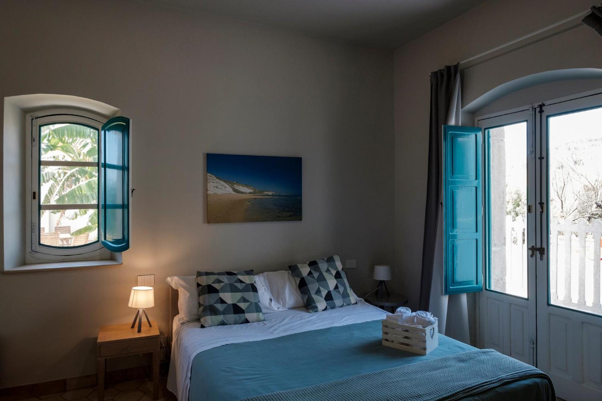 B&B Fermata 106 Da Carolina Сикульяна-Марина Экстерьер фото